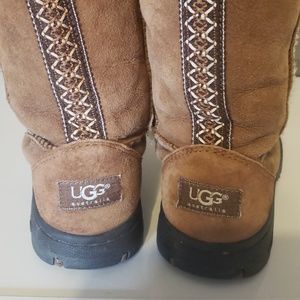 Ugg lined boot size 7